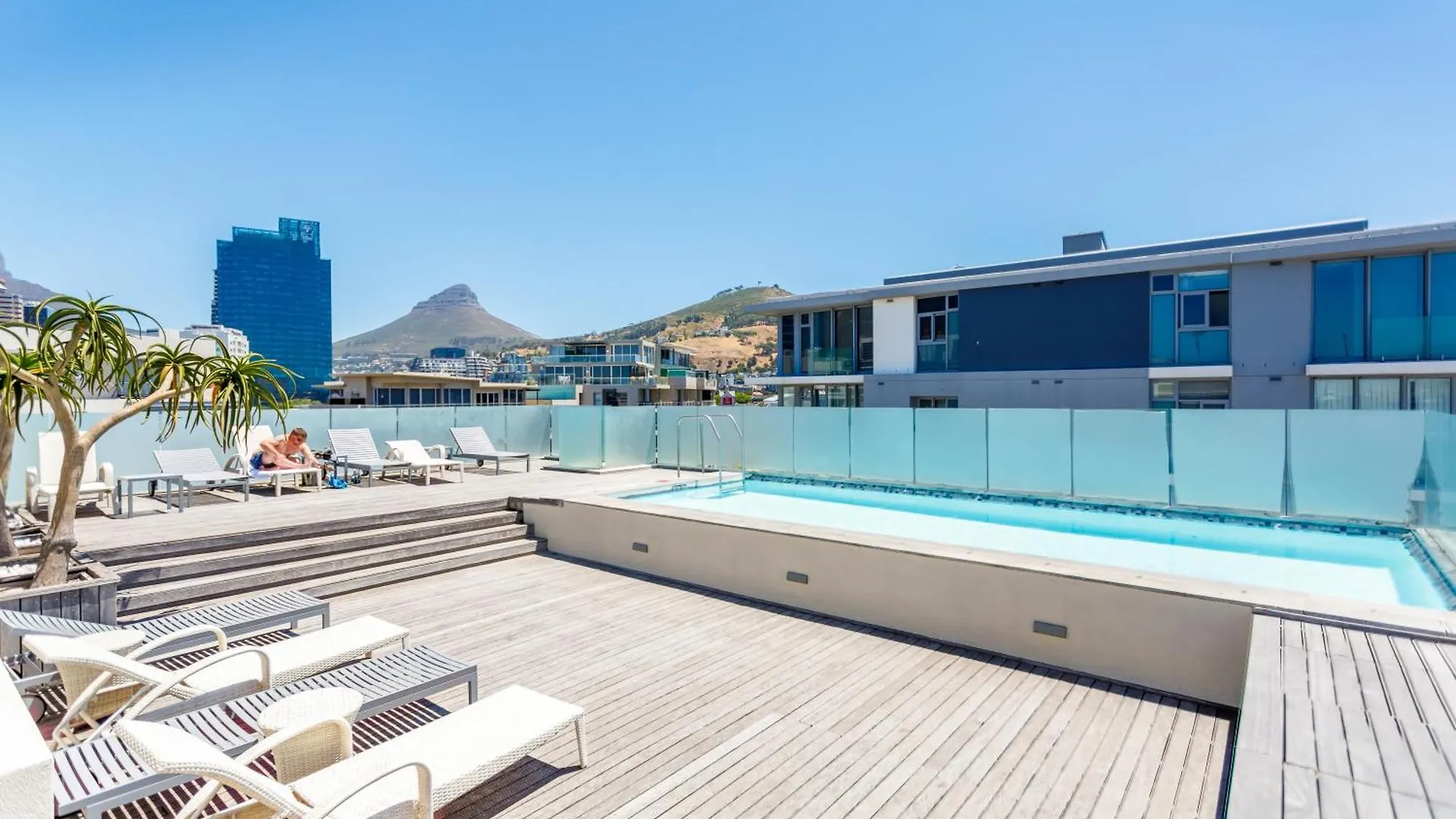 Harbour Bridge 326 By Ctha Apartment Cape Town